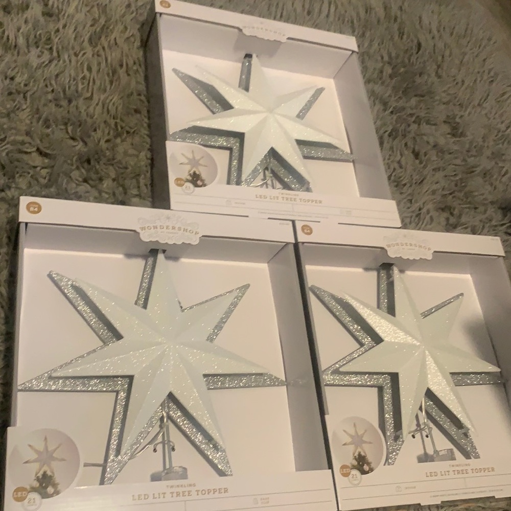 Wondershop Twinkling Led Lit Tree Topper